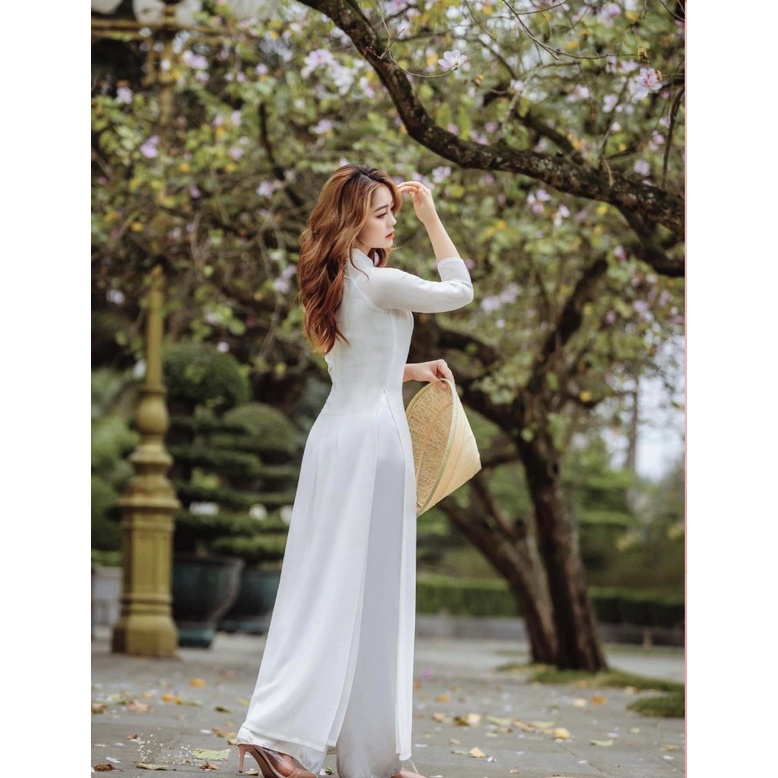 Áo Dài Trắng 4 Tà Truyền Thống May Sẵn Vải Lụa Mềm Mịn Cao Cấp Dùng Cho Học Sinh, Cưới Hỏi, Lễ Tết Đẹp