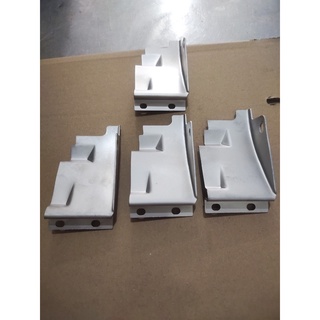 nắp chắn rác máy vắt sổ sirubar 4 chỉ và 5 chỉ