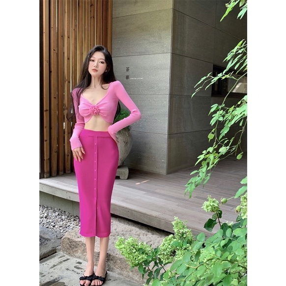 ✨💕Áo croptop tay dài thiết kế hoa hồng kèm chân váy nguyên cây hồng yêu quá ạ