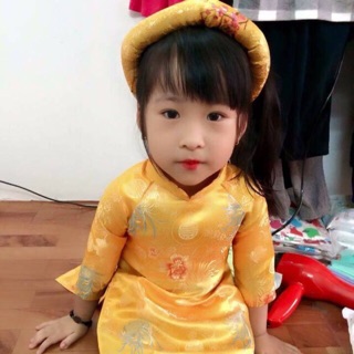 Áo dài gấm bé gái loại 1 (khăn áo quần)