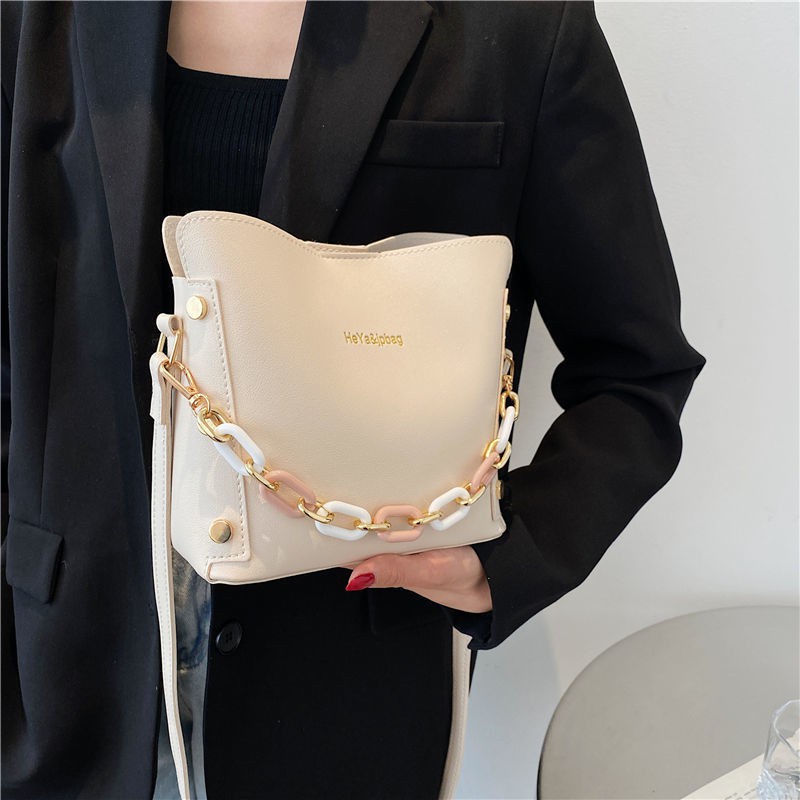 New Simple Texture Chain Bucket Bag For Women 2021 New Trendy All-Match High Sense All-Matching Ins Internet Celebrity c