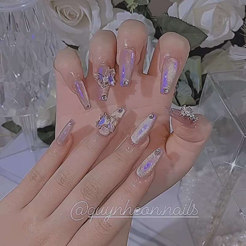 Nail Box thiết kế theo yêu cầu mắt mèo kim cương tráng gương ánh tím đính charm buom