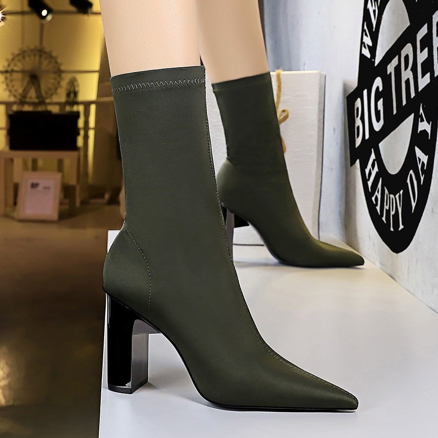 Mùa thu và đông 2020 giày mới của phụ nữ Martin ngắn khởi động kéo dài cao gót mỏng ống dày trung