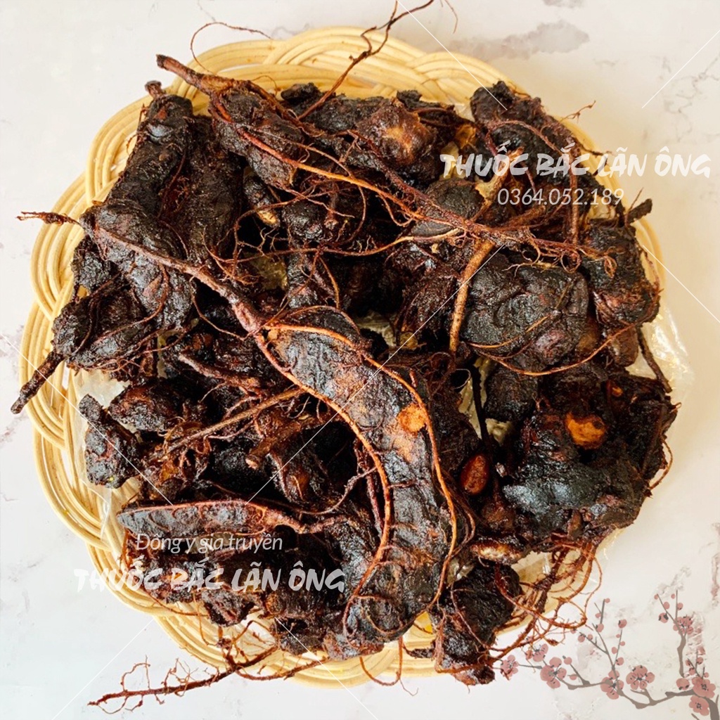 Ô mai me xào cay đặc sản Hà Nội