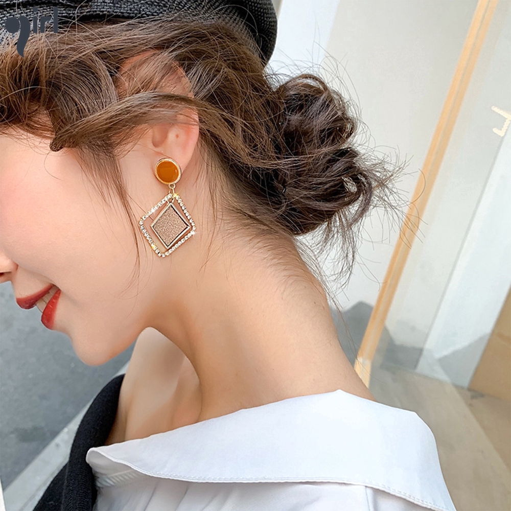 Khuyên tai thời trang mặt hình khối độc đáo cho nữ