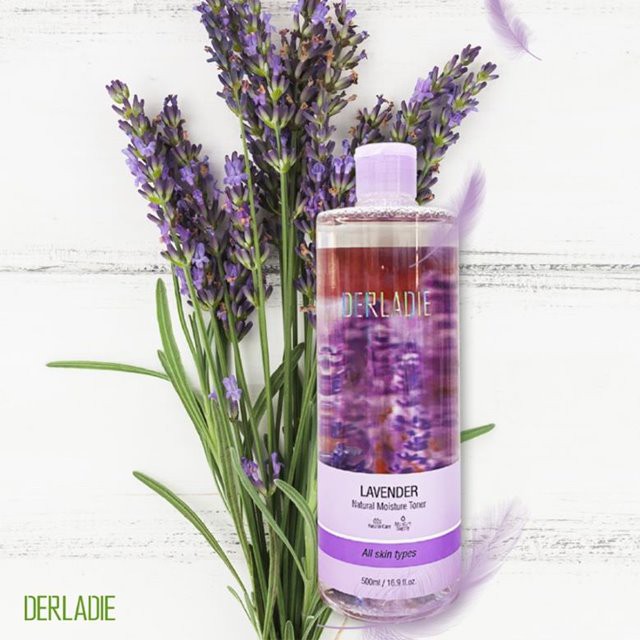 Nước hoa hồng Derladie Lavender Natural Moisture Toner 500ml
