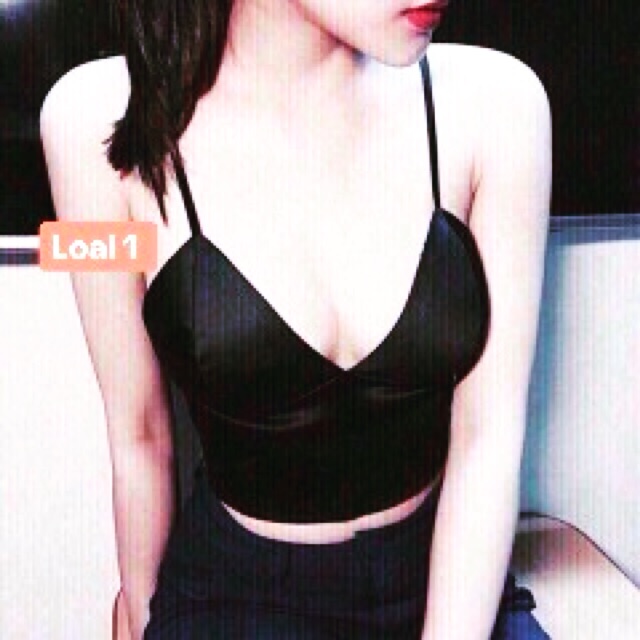 Áo 2 dây nữ kiểu Bra cổ V croptop chất vải phi lụa bóng có mút lót ngực sexy