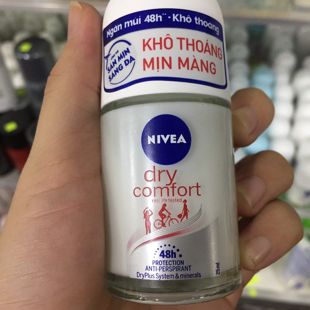 Lăn khử mùi nữ Nivea Dry Comfort Khô thoáng chai 50ml