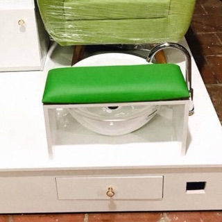 Kê chân gỗ làm nail