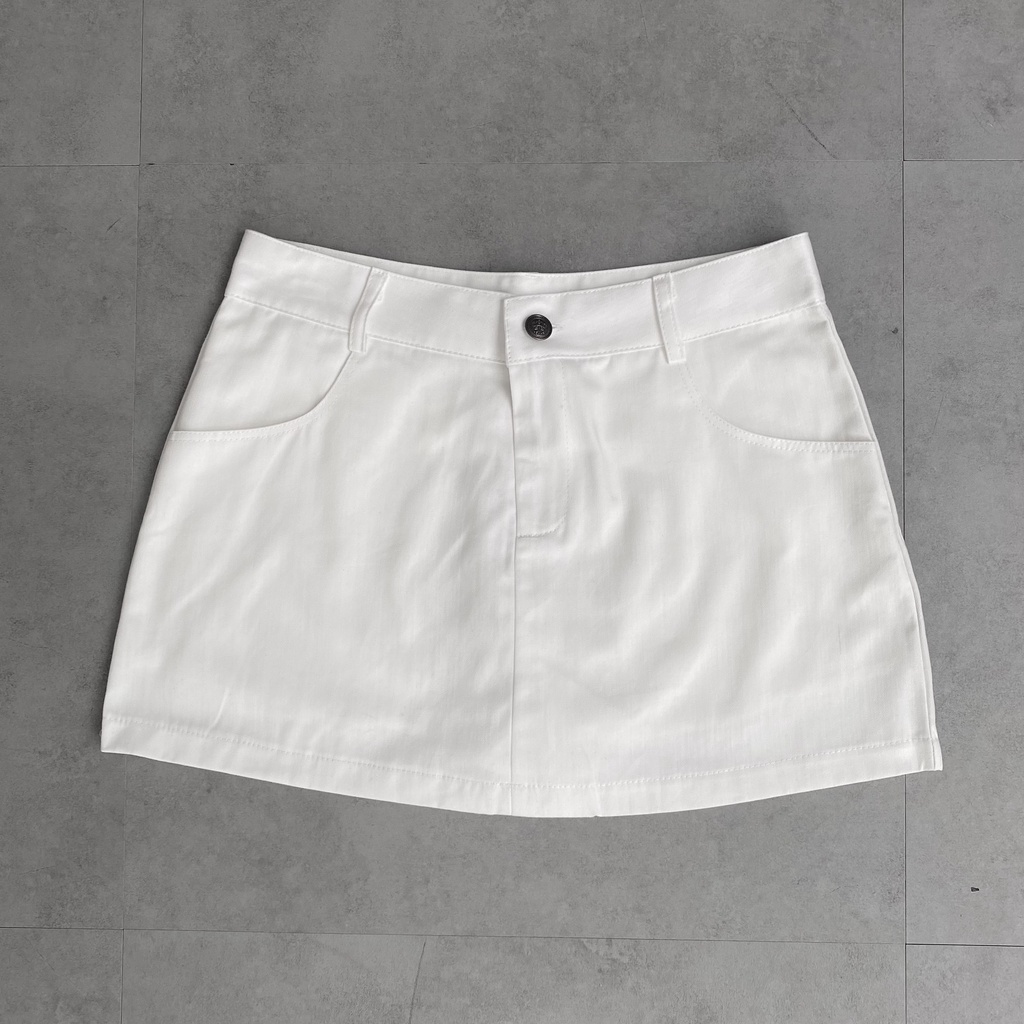Chân váy khaki màu trắng dáng ngắn có lót LOW WAISTED MINI SKIRT - REDDYCHIC