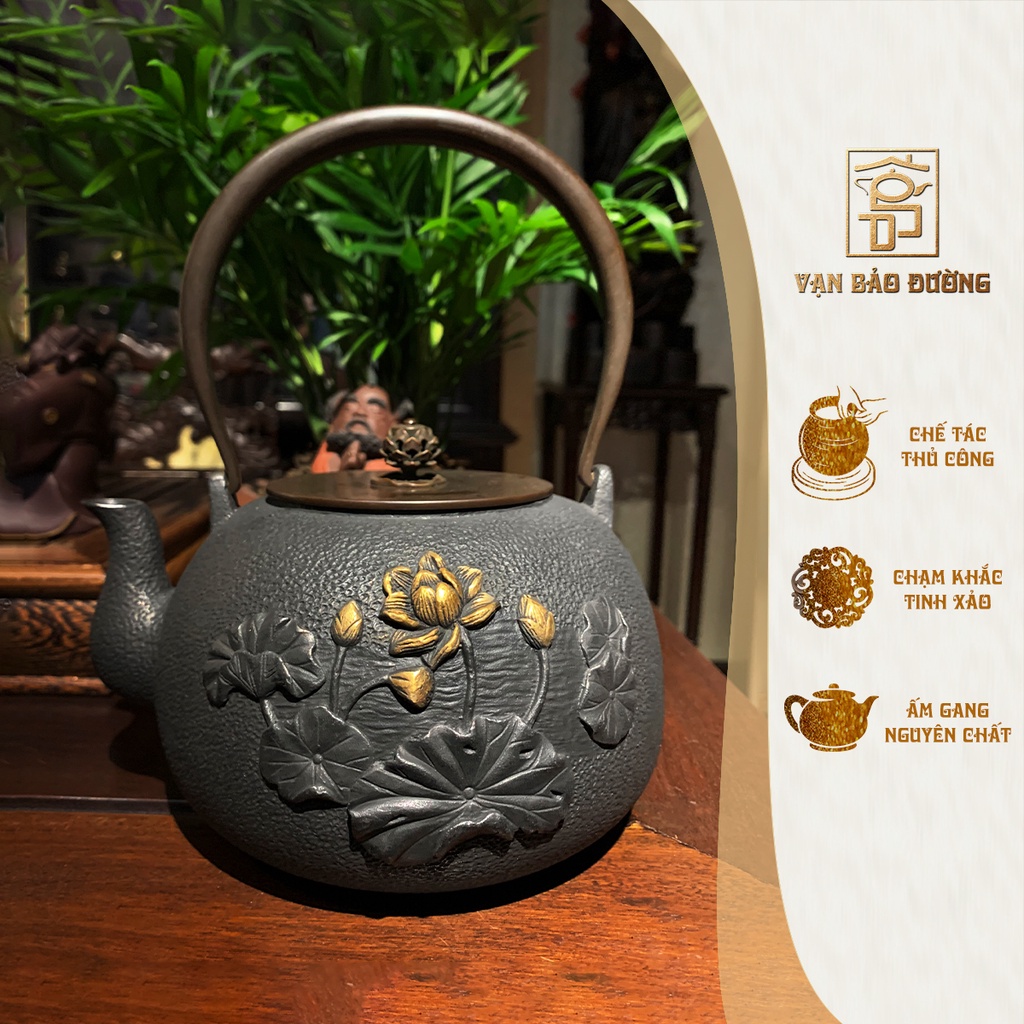 Bộ bếp ấm gang đun nước Tetsubin Vạn bảo Đường hoa sen đắp nổi trang nhã - VBD015