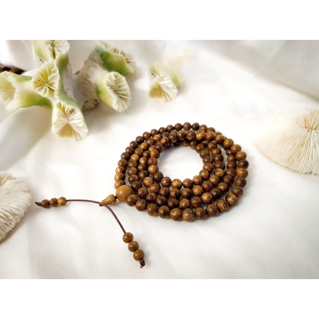 [Búp Sen] Vòng Tay Trầm Hương Tốc Núi 108 Hạt chạy bằng máy công nghệ cao chuẩn từng viên Full Hộp