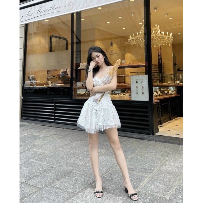 SET ĐẦM 2S HOA CÚP NGỰC CUTOUT LƯNG KÈM KHOÁC CROP TRẮNG