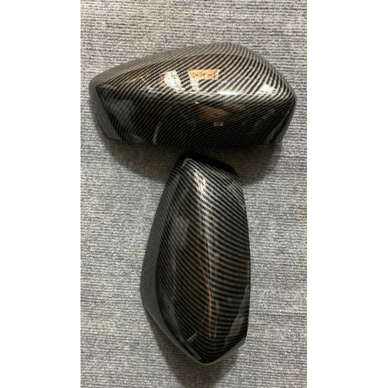 Bộ ốp gương theo xe Mazda 3 2017-2019, 2020-2021 vân cacbon