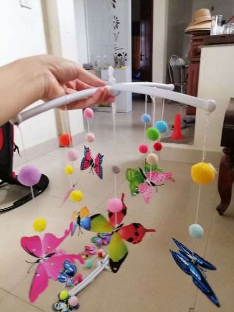 Đồ chơi treo nôi bướm 3D kích thích thị giác trẻ 1 - 6 tháng tuổi, kích thước chuẩn Montesori