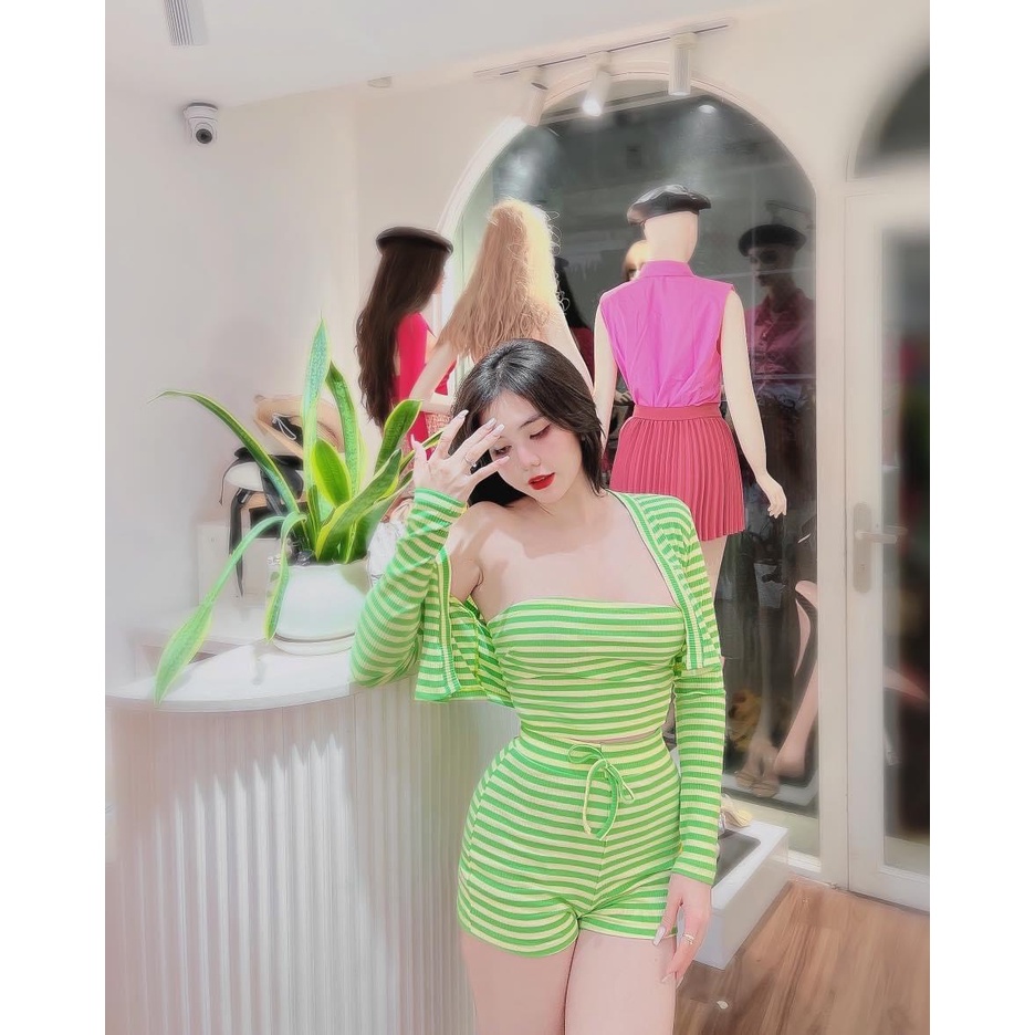 Set Quần Đùi Sọc Xanh Ba Món