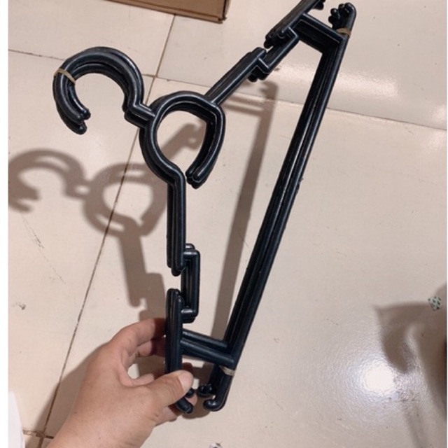 10 CHIẾC MÓC NHỰA  TREO  QUẦN ÁO ĐEN TO DÀY 42CM x 22cm, MÓC PHƠI TREO QUẦN ÁO NGƯỜI LỚN MÀU ĐEN ẢNH THẬT