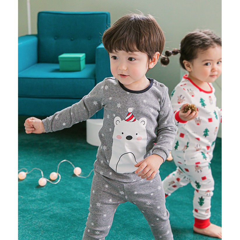 Quần áo trẻ em - Bộ dài tay bé trai Cordii Hàn Quốc mẫu Noel gấu trắng áo nền xám