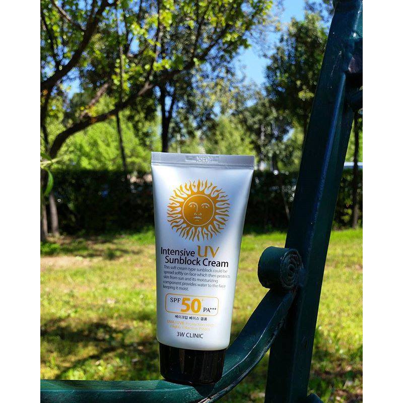 Kem chống nắng 3W Clinic Intensive UV Sunblock SPF 50 PA+++