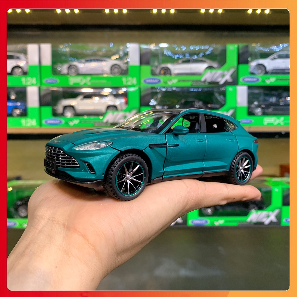 Mô hình xe Aston Martin DBX 2022 tỉ lệ 1:32 hãng Newao