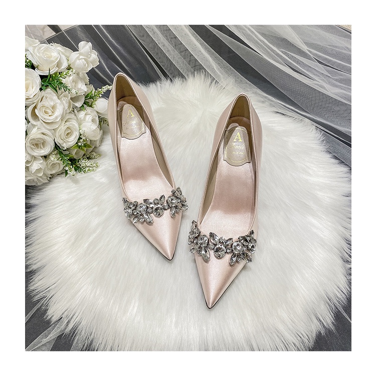 Giày cao gót lụa satin mặt hoa lá đá siêu sang POCI 218