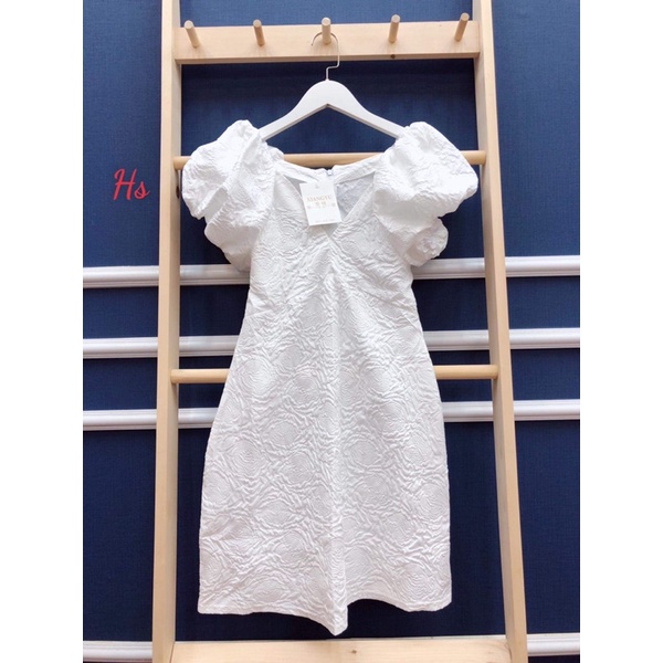 Váy xốp cổ tim tay bồng HSU1