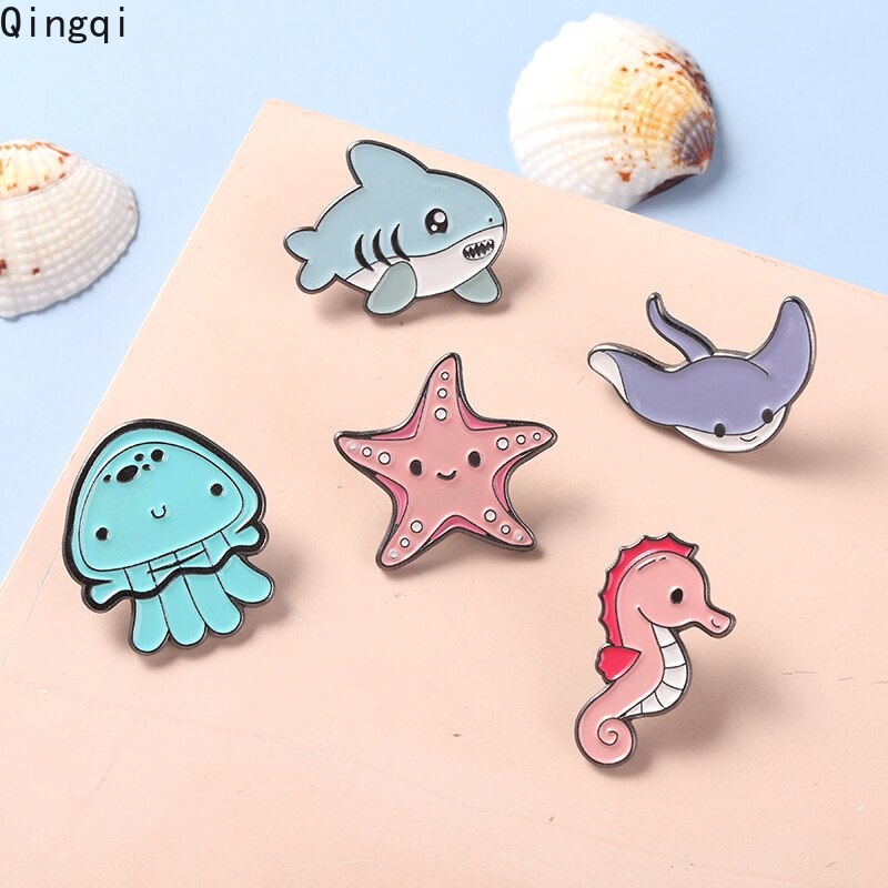 Ghim cài áo Miss Zoe hình động vật biển dễ thương