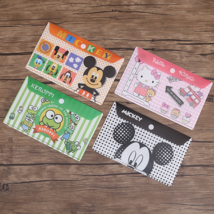 Hộp Đựng Khẩu Trang Chống Bụi In Hình Hello Kitty Dễ Thương