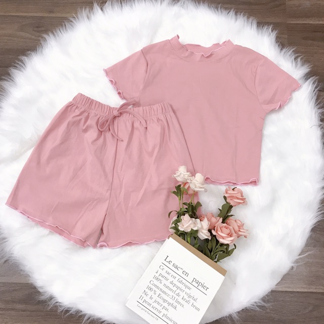 Bộ áo croptop và quần cuốn biên ảnh thật 100% | BigBuy360 - bigbuy360.vn