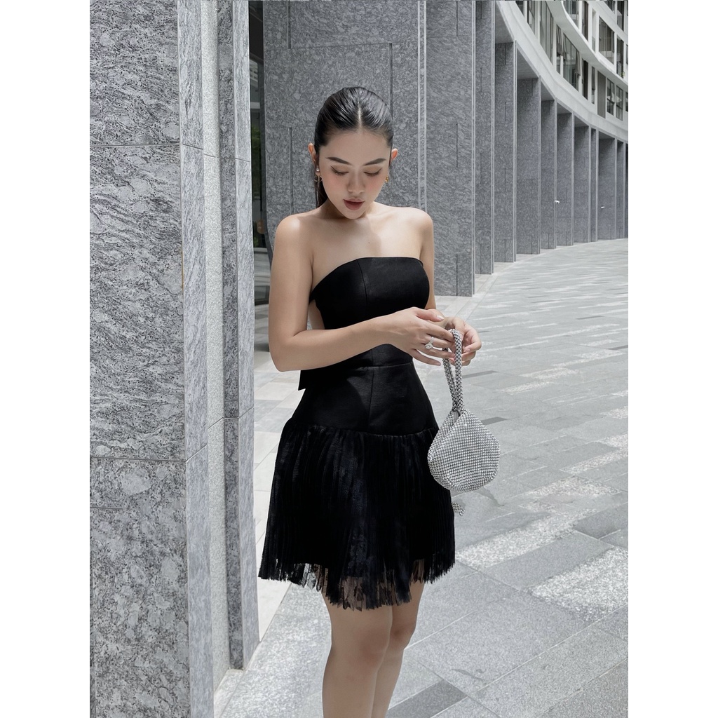 Đầm đi dự tiệc thiết kế chất liệu ren cao cấp, thiết kế cúp ngực, đan dây lưng sexy