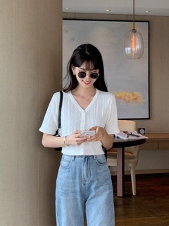 Áo croptop body Jennie