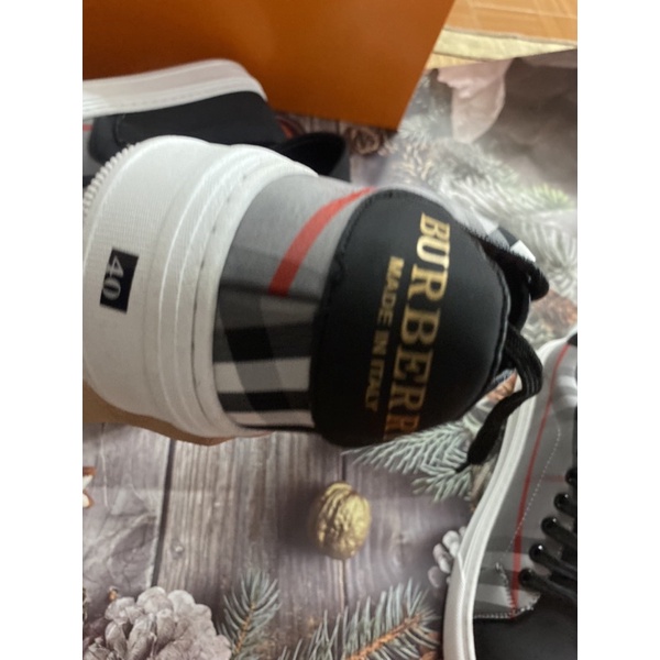 Giày burberry buộc dây kẻ đen , giày lười slipon burberry kẻ đế cao su kèm hộp