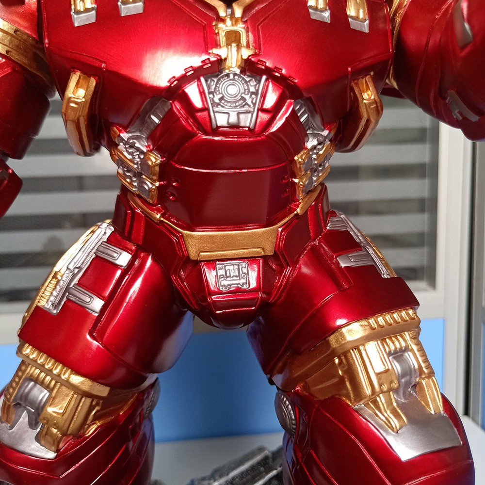 Mô hình Iron Man HulkBuster