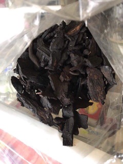 Hà thủ ô nguyên miếng 1kg