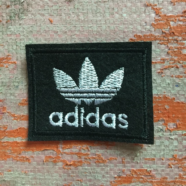 Sticker thêu