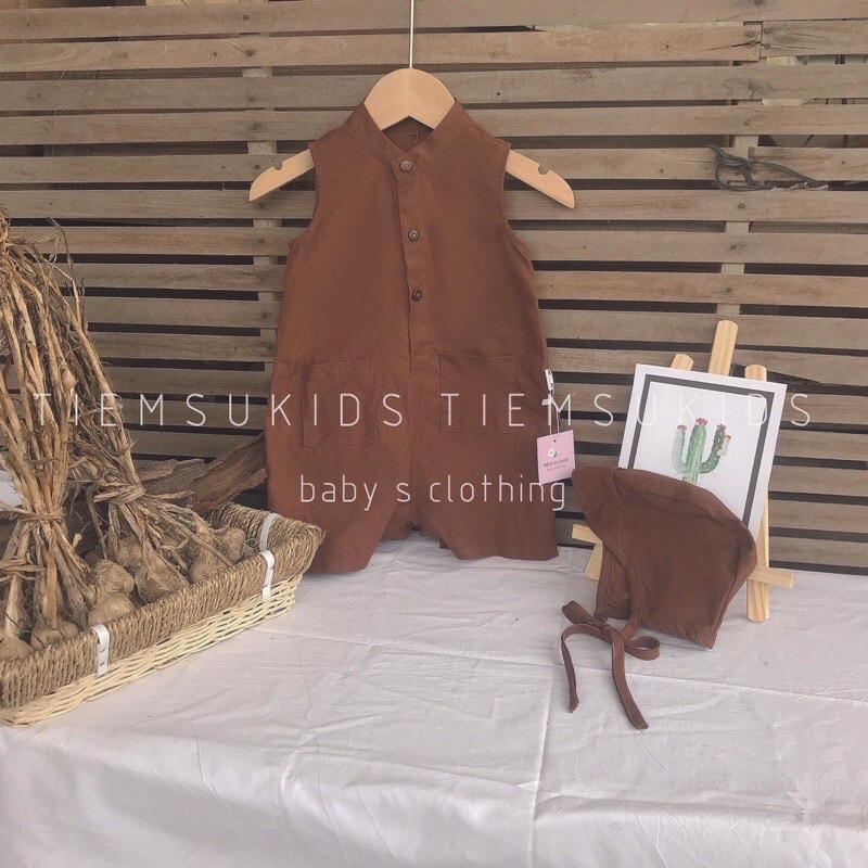 Suit liền thân cổ tàu kèm nón cho bé trai linen màu nâu
