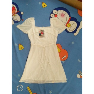 Váy body 2 dây trắng