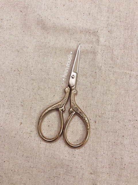 Kéo cắt chỉ len vintage basic