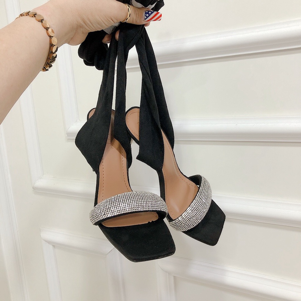 Giày Cao Gót Cột Dậy 9p Chất Da Nhung Mềm Mịn Dây Bản Rộng Mang Êm Chân - 2 Màu Nâu Đen Chị Chảnh Store