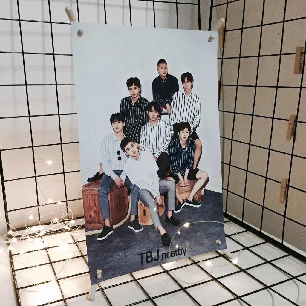 Khung standee để bàn