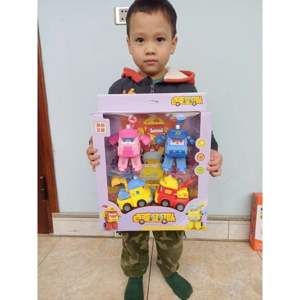 Bộ 4 xe poli biến hình