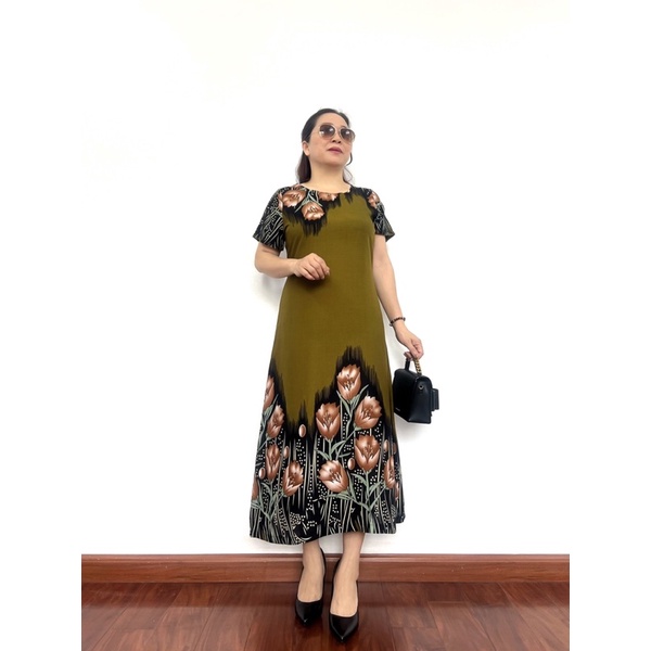 Đầm trung niên nữ,Chất liệu Lanh lụa cao cấp, Hoạ tiết hoa chân sang trọng cho quý bà