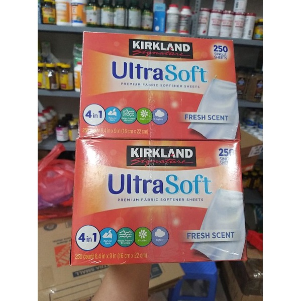 Giấy thơm Kirkland Mỹ hộp 250 tờ