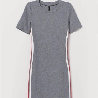 Váy body kẻ sọc
