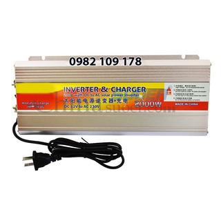 Inverter chuyển đổi điện từ 12V lên 220V 2000W SUA-2000C có sạc ắc quy