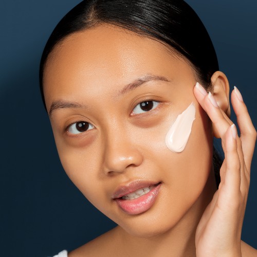 Kem lót sáng da Bobbi Brown Illuminating Face Base SPF 25 | BigBuy360 - bigbuy360.vn