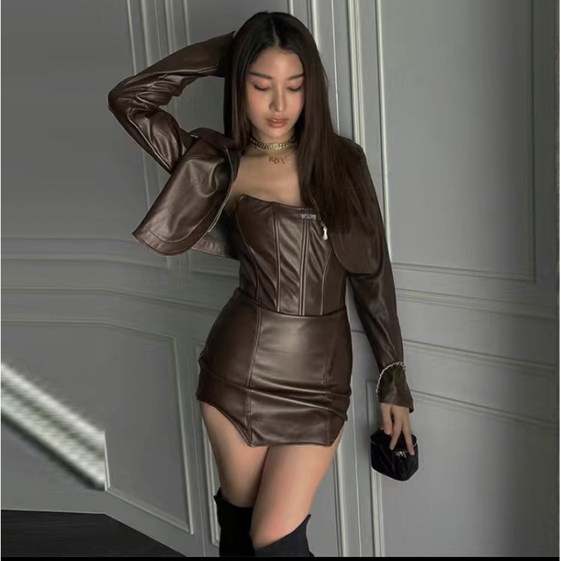 Set áo khoác da croptop và váy body da màu nâu sexy dành cho nữ