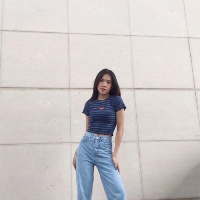 Áo thun gân croptop khoét tim | BigBuy360 - bigbuy360.vn