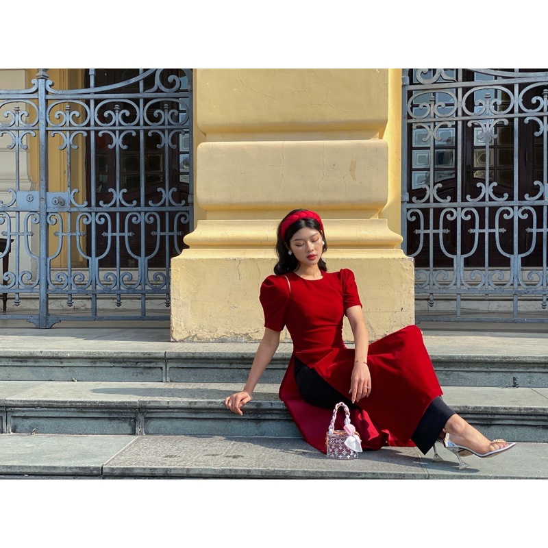 Áo dài Trúc Mai cutout vai duyên dáng