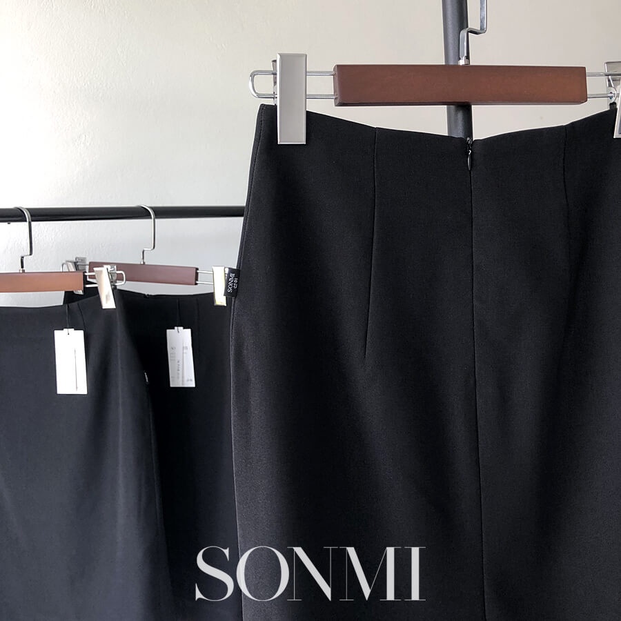 Chân Váy Công Sở SONMI Hàn Quốc Cao Cấp Màu Đen Dáng Suông Xẻ Tà Sau 2 Lớp Co Giãn 2 Chiều JULIE CATHIE